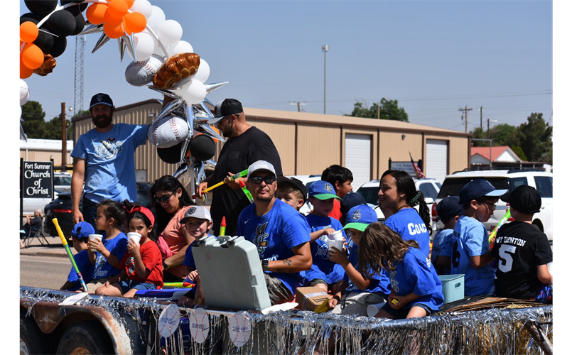 OLD FORT DAYS PARADE (TEE BALL & COACH PITCH)